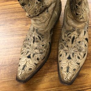 Corral vintage brown boots